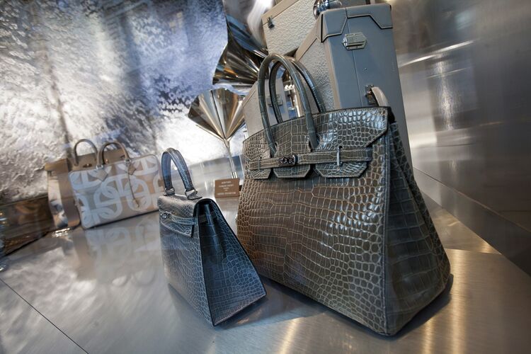 Hermes $10,000 Birkin Purse Seen Leading to Record Sales - Bloomberg