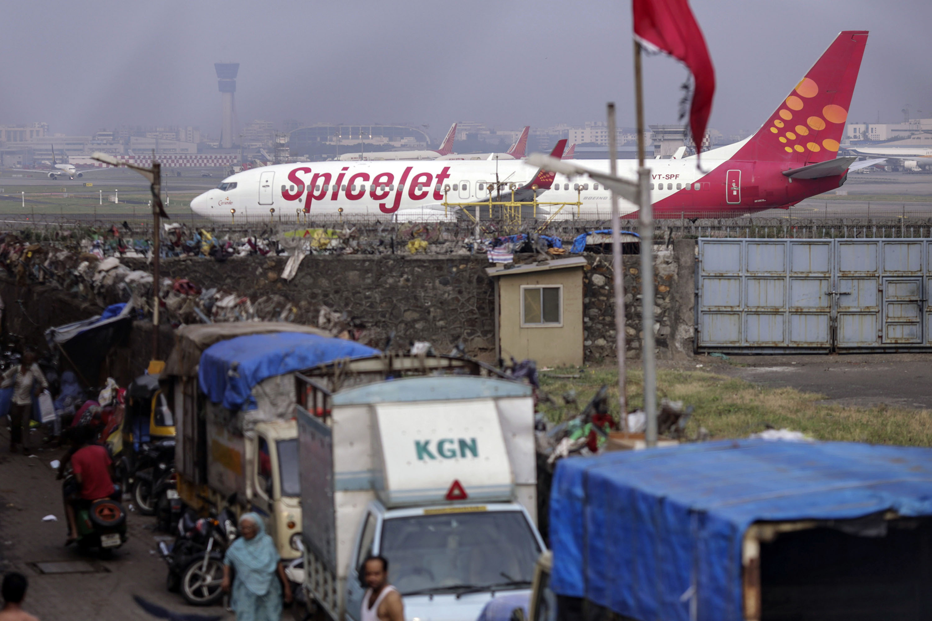 India's SpiceJet Says  It's Received Interest From Gulf Airlines who are looking to acquire a stake - Bloomberg