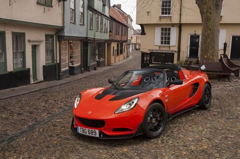 The 2017 Lotus Elise Cup 250, the fastest Elise made to date.
