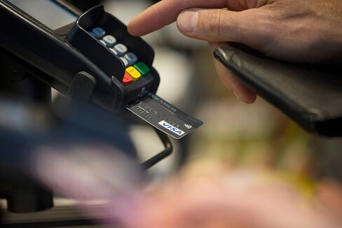 A customer makes a payment using a card with an EMV chip.
