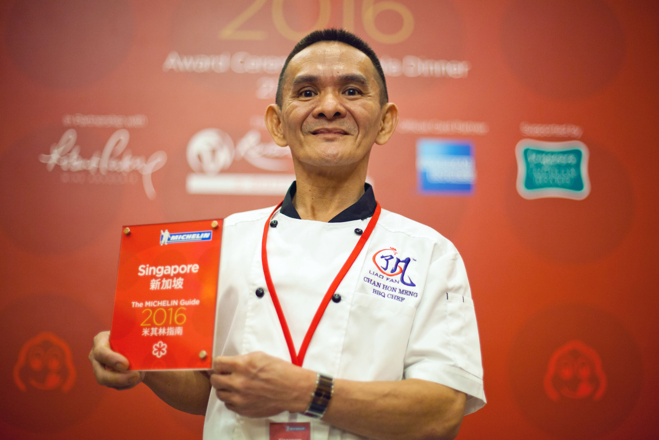 Mr Chan and his award / Image Credit: bloomberg