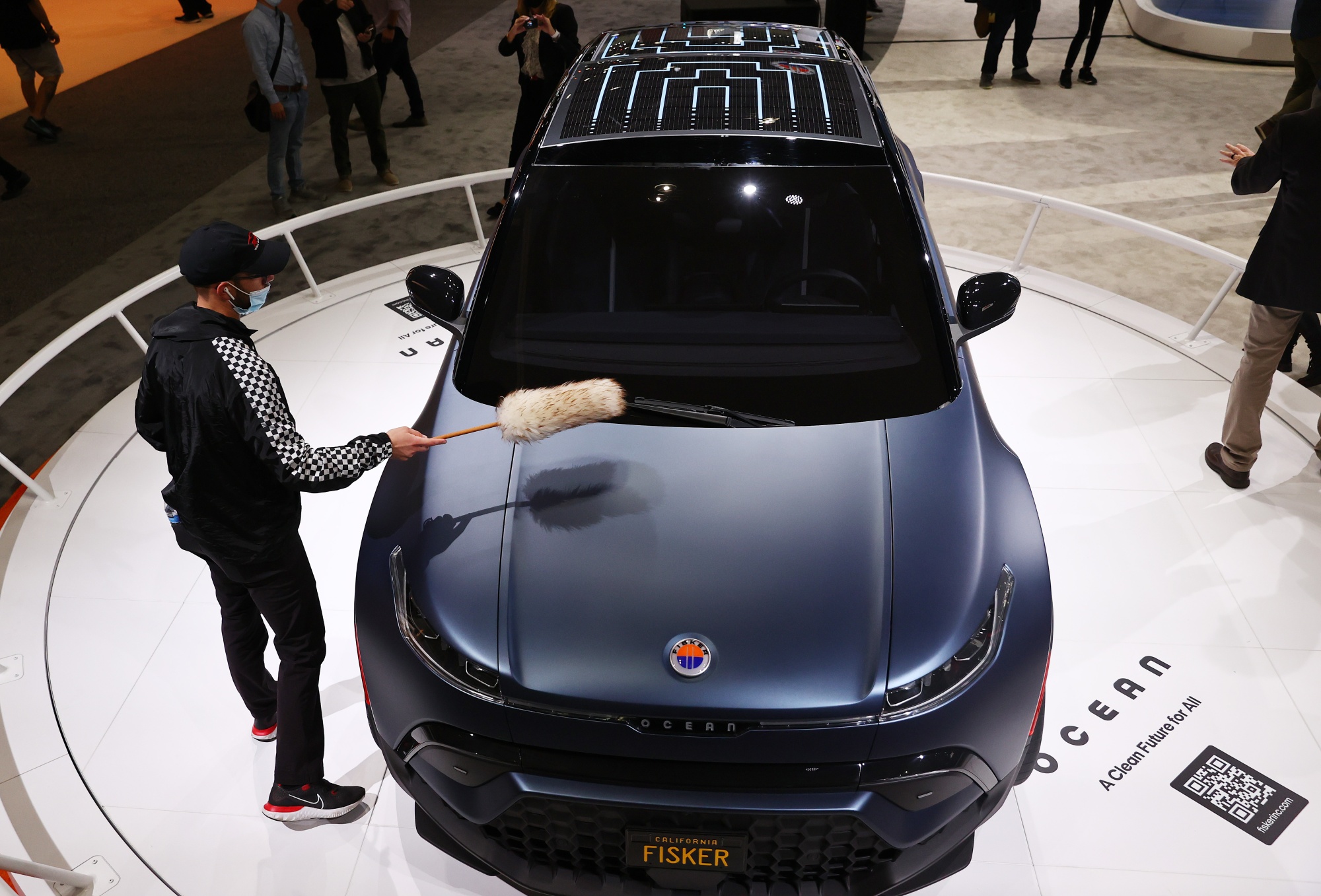 Fisker Cuts 2023 Production Target Again For Debut Electric SUV Bloomberg