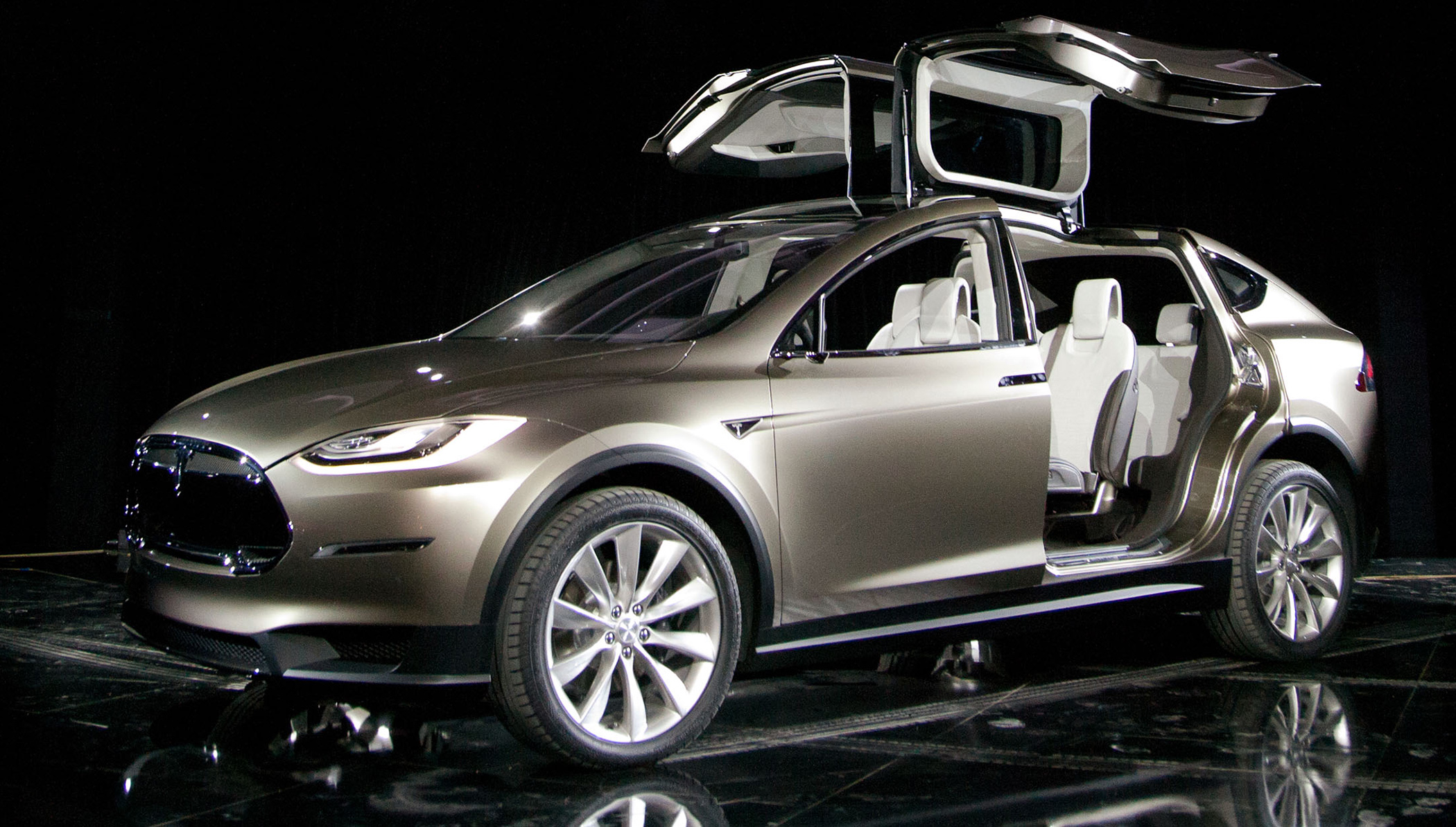 Ford Spent 200 000 to Dissect a Limited Edition Tesla  