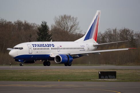 Transaero 737-700 airplane