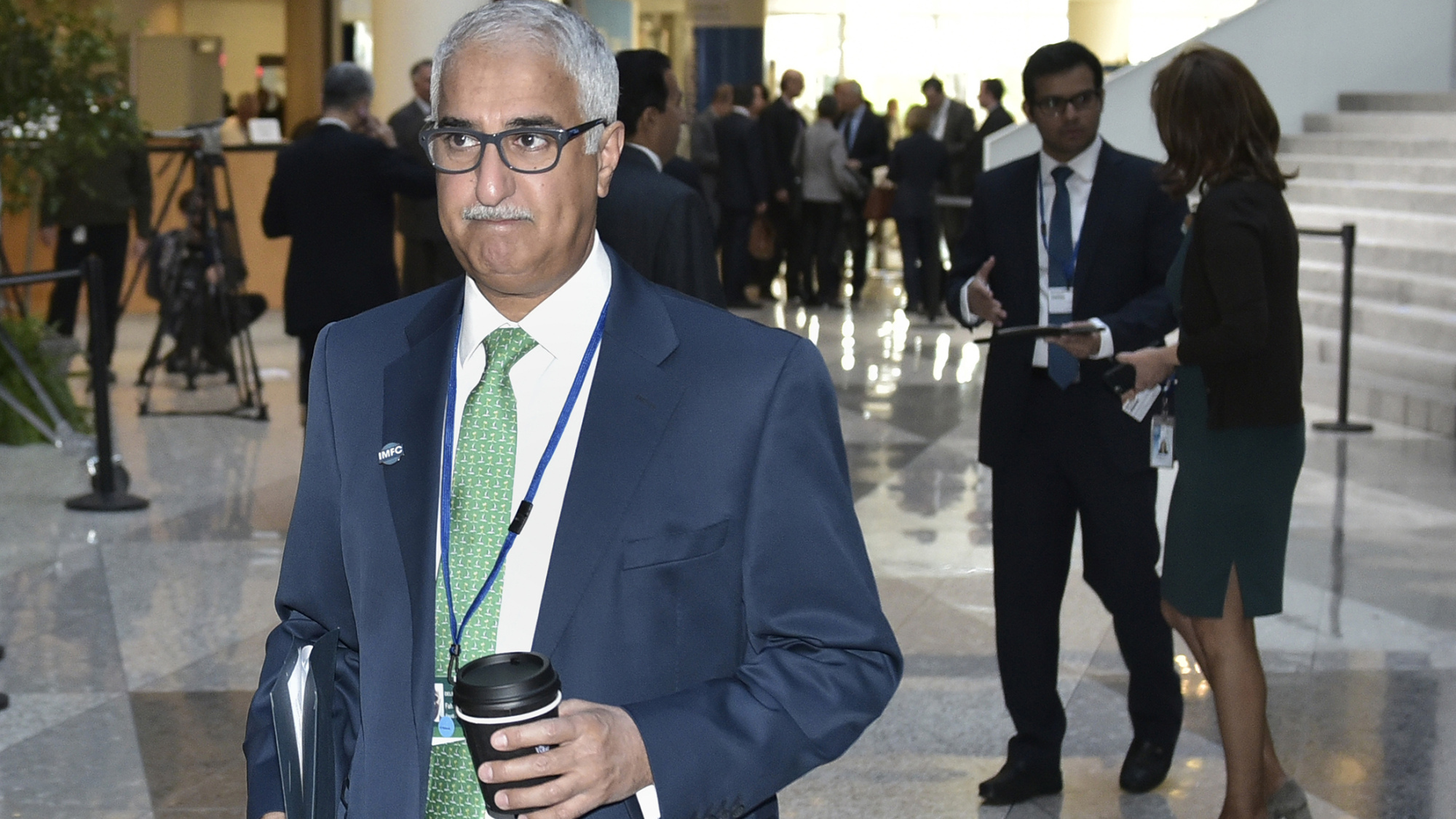 Saudi Replaces Central Bank Governor in Major Reorganization thumbnail