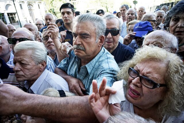 Σε μια κατηγορία μόνη της η ελληνική οικονομία