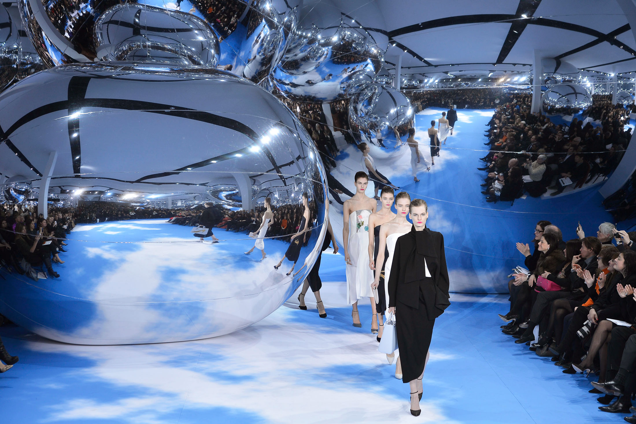 The Gorgeous, Psychedelic Worlds of Departing Dior Designer Raf Simons ...