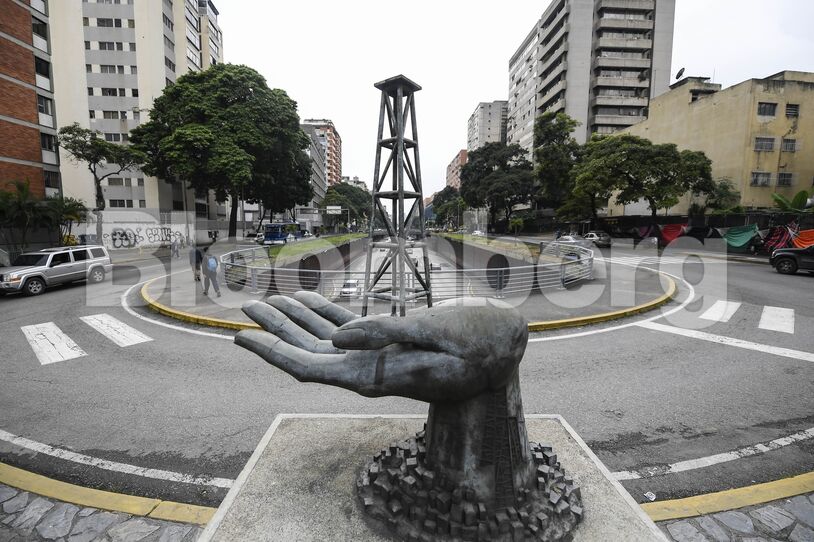 Chevron To Resume Venezuela Oil Sales As US Rules Ease