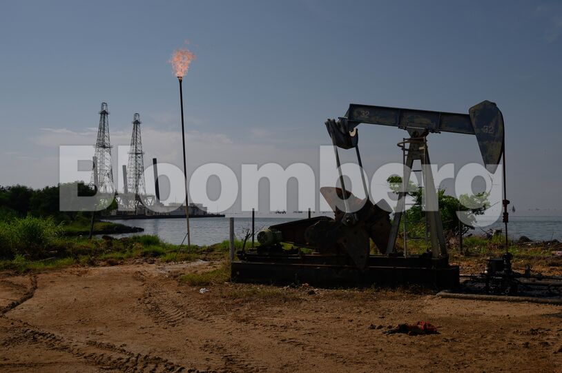 Easing Sanctions Open Doors for Venezuelan Oil Deals