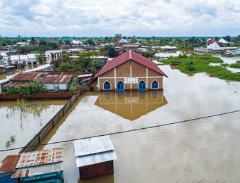 relates to East Africa’s Giant Lake Floods Nearby Cities: CityLab Daily