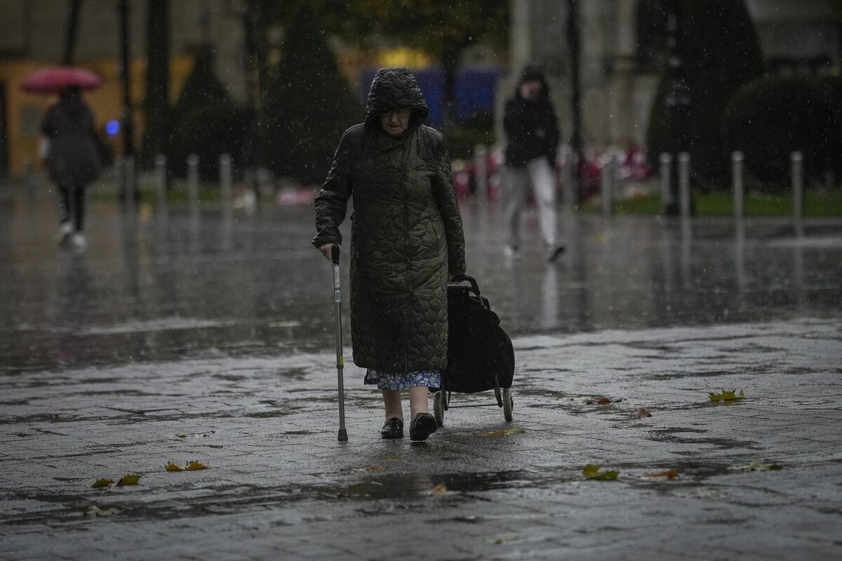 Fixing Gender Inequality in UK Pensions Is a No-Brainer