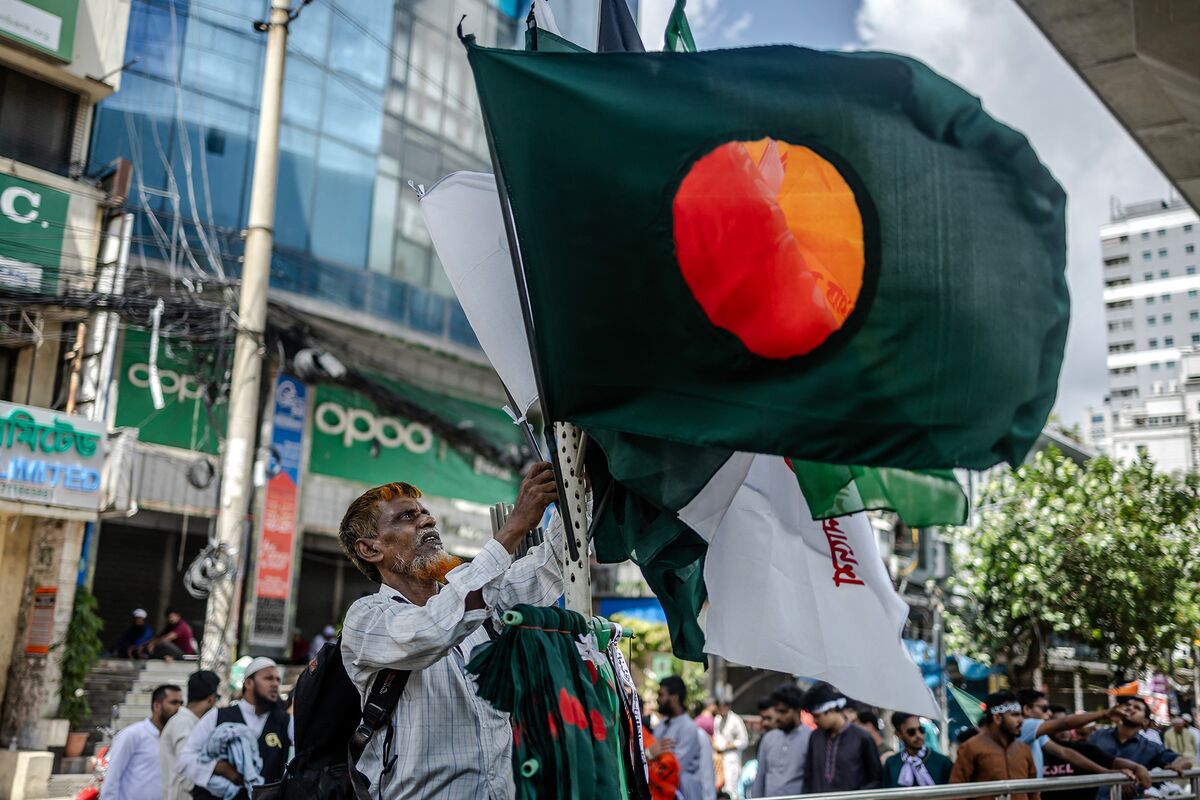 Bangladesh Moves Ahead From Protests With Muhammad Yunus in Charge