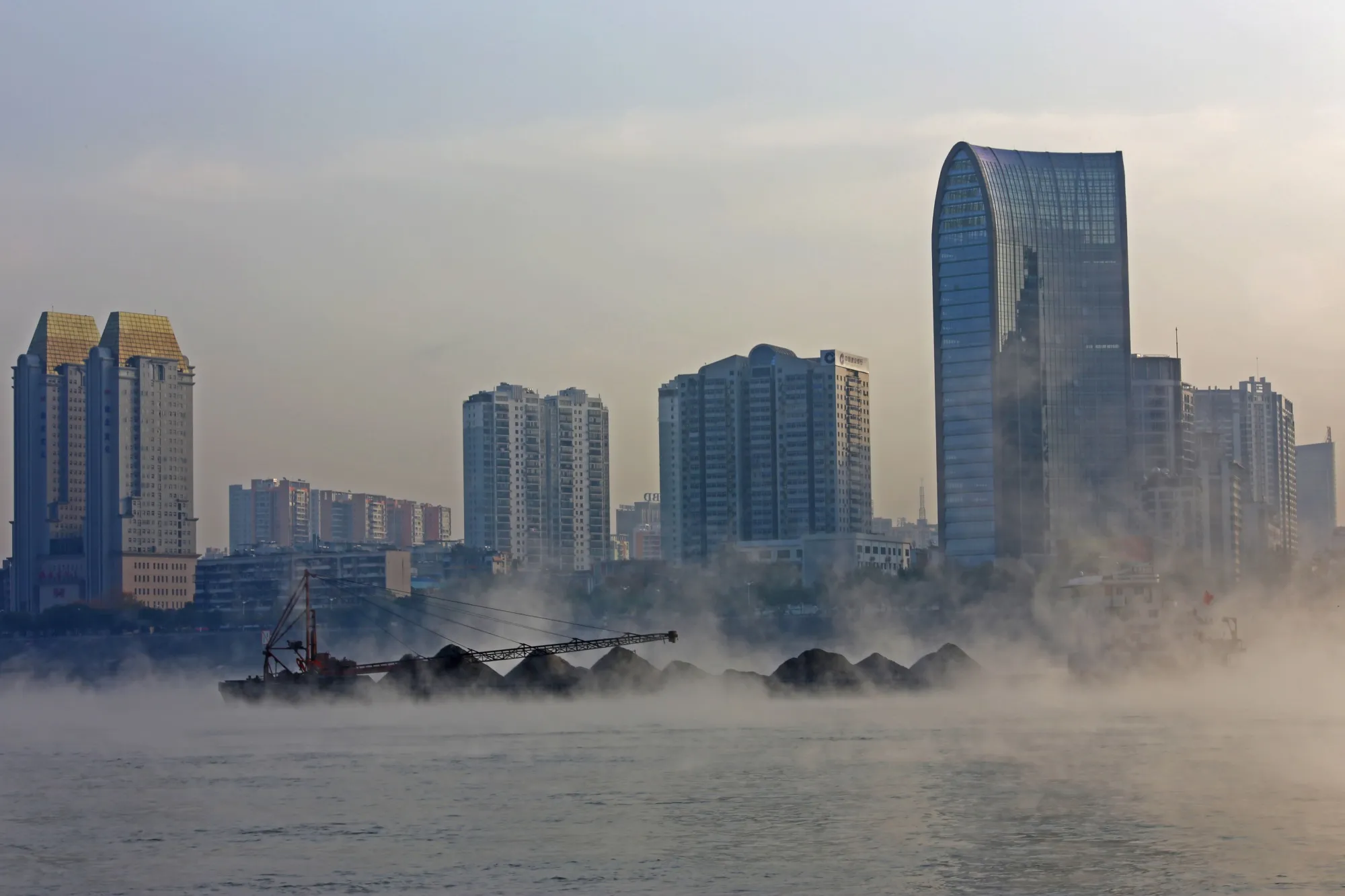Name that city (it’s Yichang).