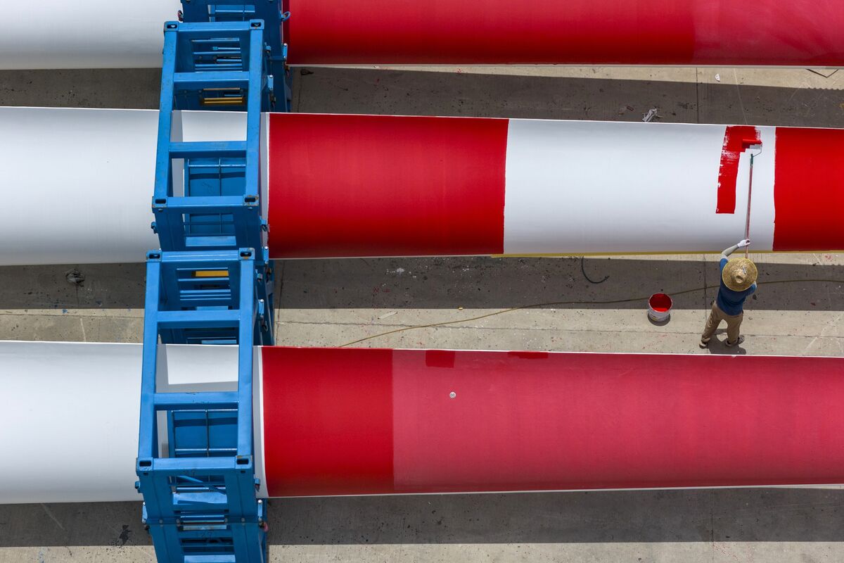 Wind Wars Highlight US-China Divergence on Clean Energy