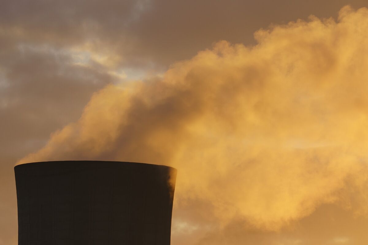 EDF Mulls Adding Cooling Towers to Nuclear Plants Amid Warming