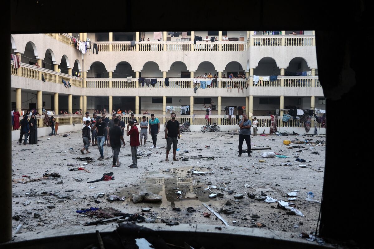 イスラエル軍がガザの学校空爆､約100人死亡－欧米首脳らが非難 - Bloomberg