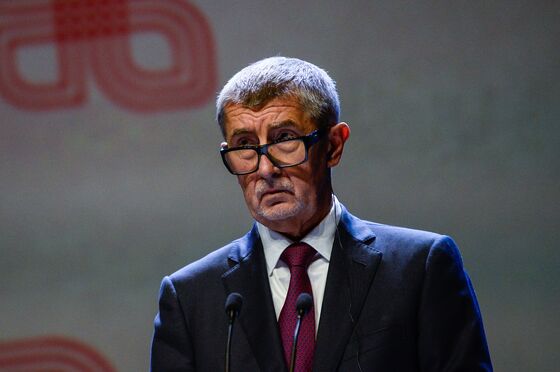 Czech PM’s Popularity Plummets With New Virus Outbreak