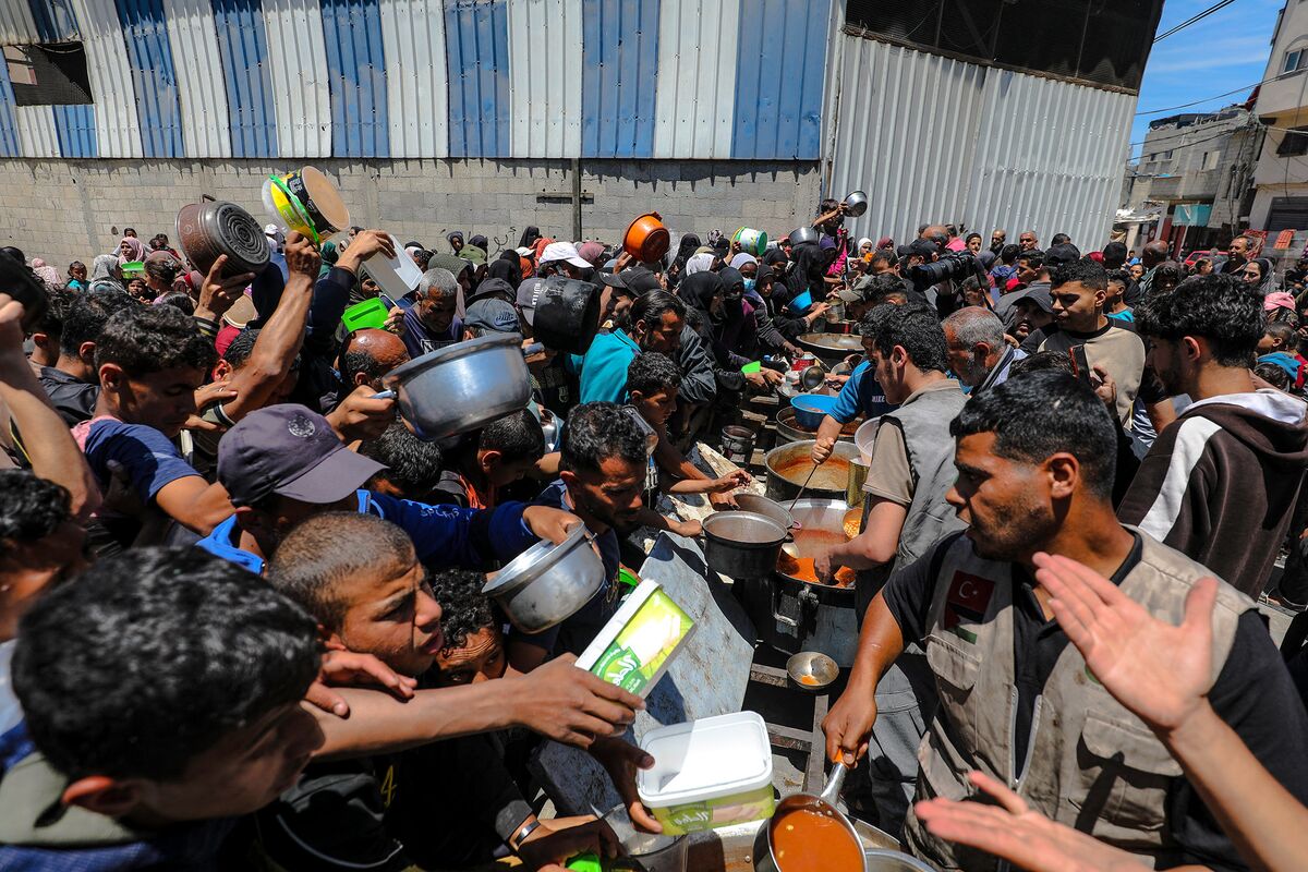 Cover Image for Israel Endorses Trump Food Plan for Gaza But Details Are Scarce