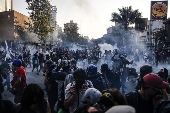 Summer Vacation Is Over and Protest-Weary Chileans Are on Edge