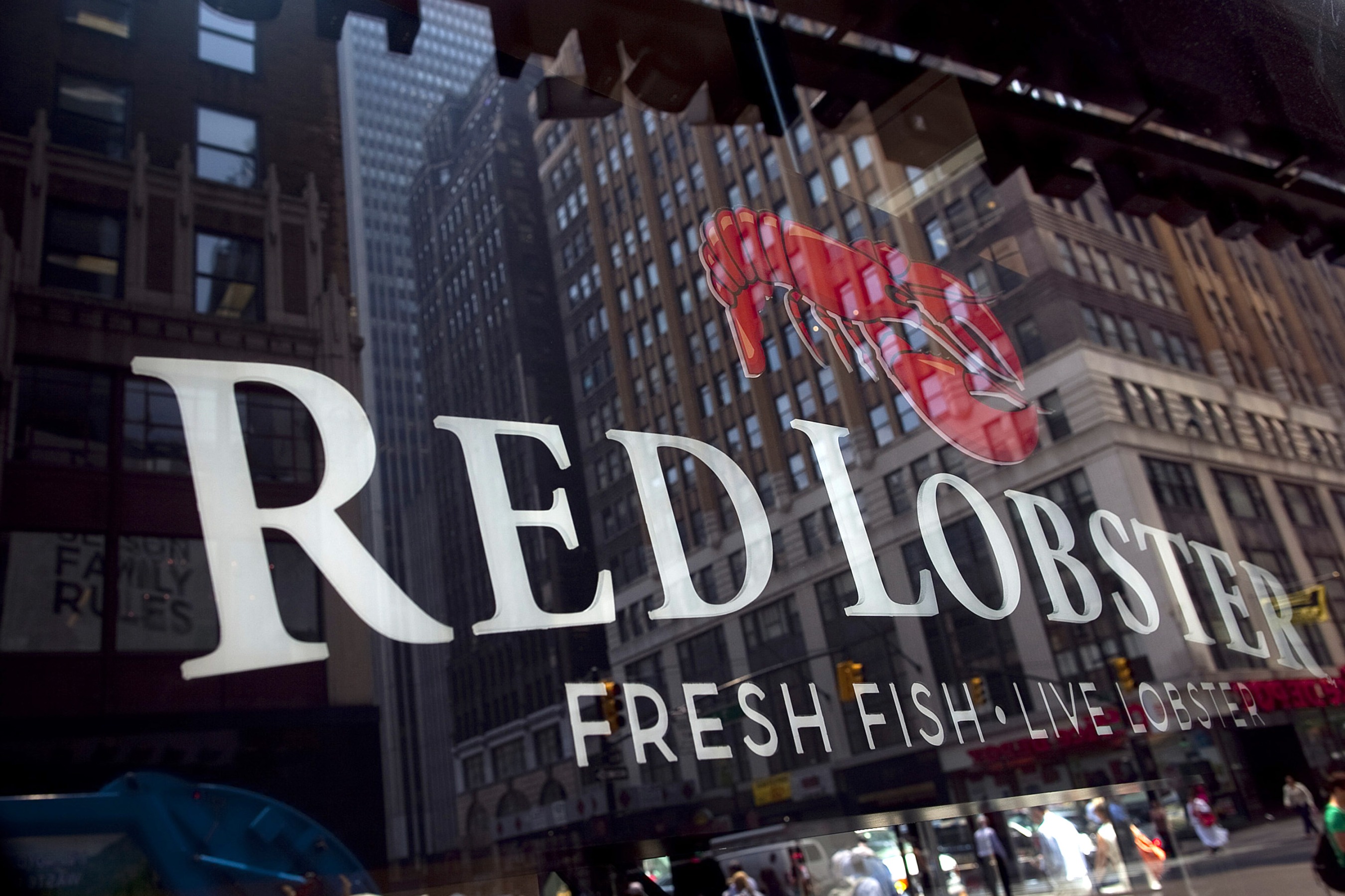 Red Lobster Brings On AlixPartners for Help Amid Mounting Losses - Bloomberg