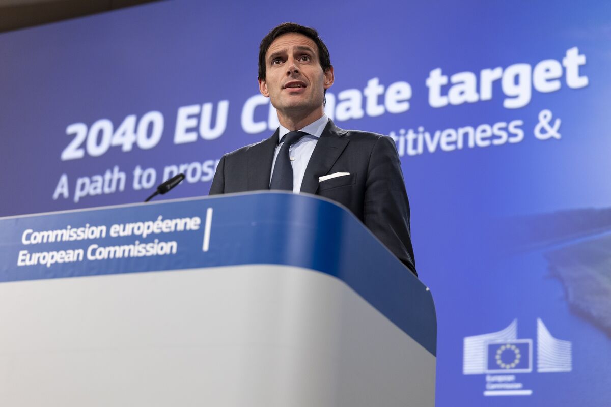 EU Unveils €400 Billion Rescue Fund: A New Era of Joint Borrowing?