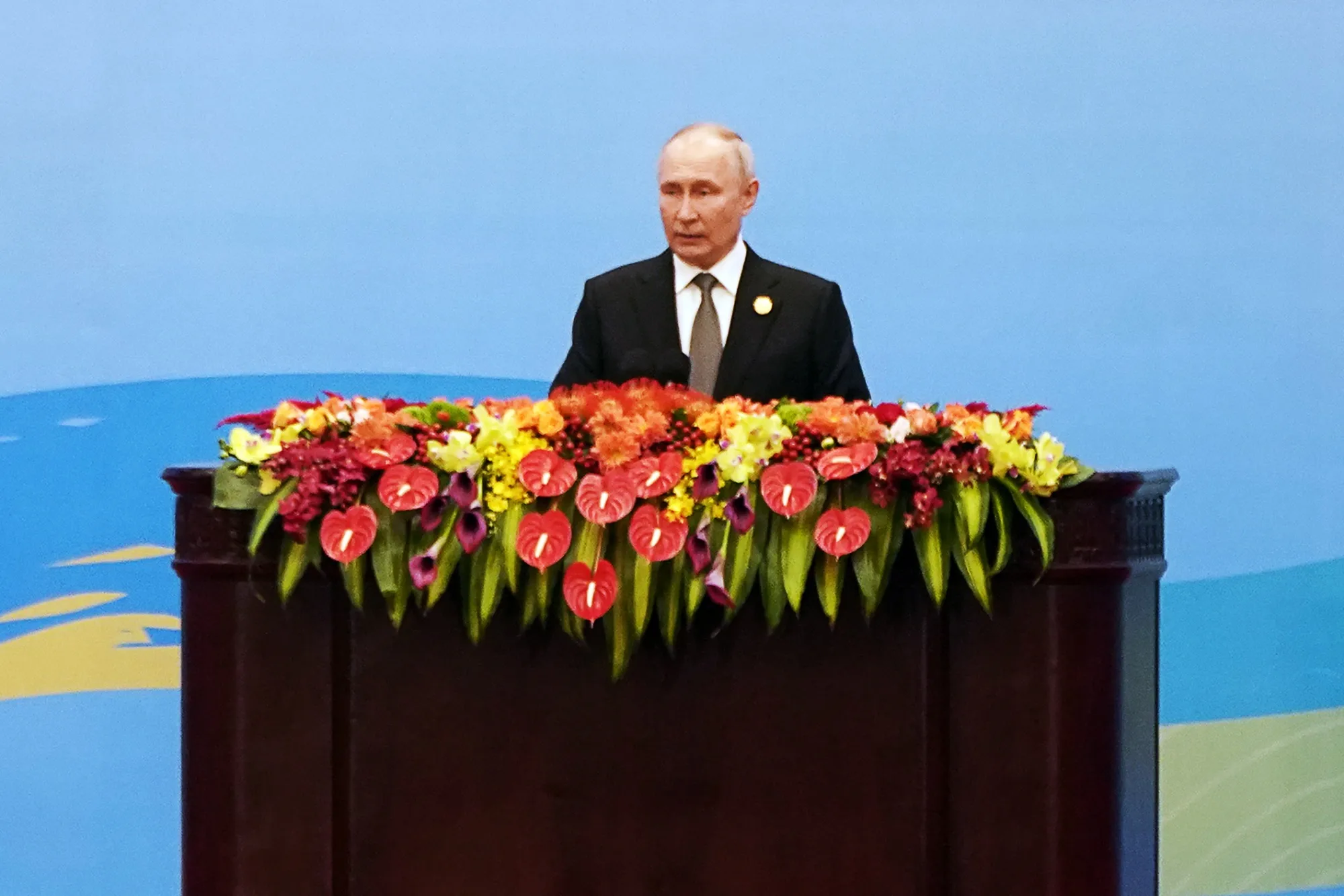 誰もロシアを抑圧できず」－当選確実のプーチン氏が宣言 - Bloomberg
