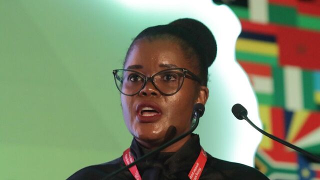 Watch South Africa’s Ramaphosa Axes Education Minister