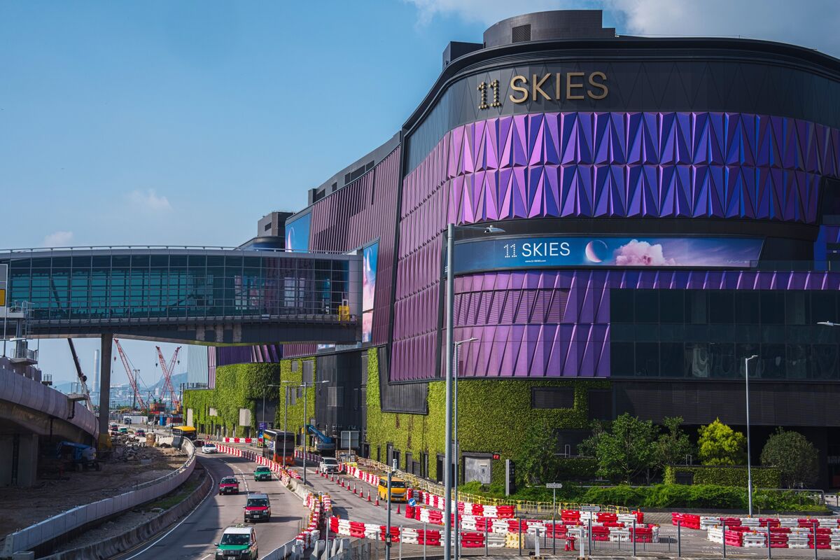 
                            New World to Cut Perpetual Security Debt by $1 Billion Via Swap