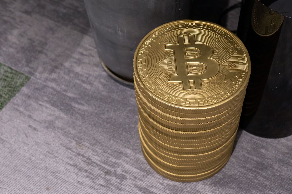 Bitcoin (BTC) Hits Highest in a Year as Crypto Rebounds From Scandals -  Bloomberg