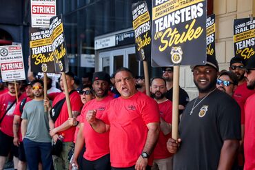 LIRR Strike Jams Roads, Prompts Long Commutes As Talks Continue