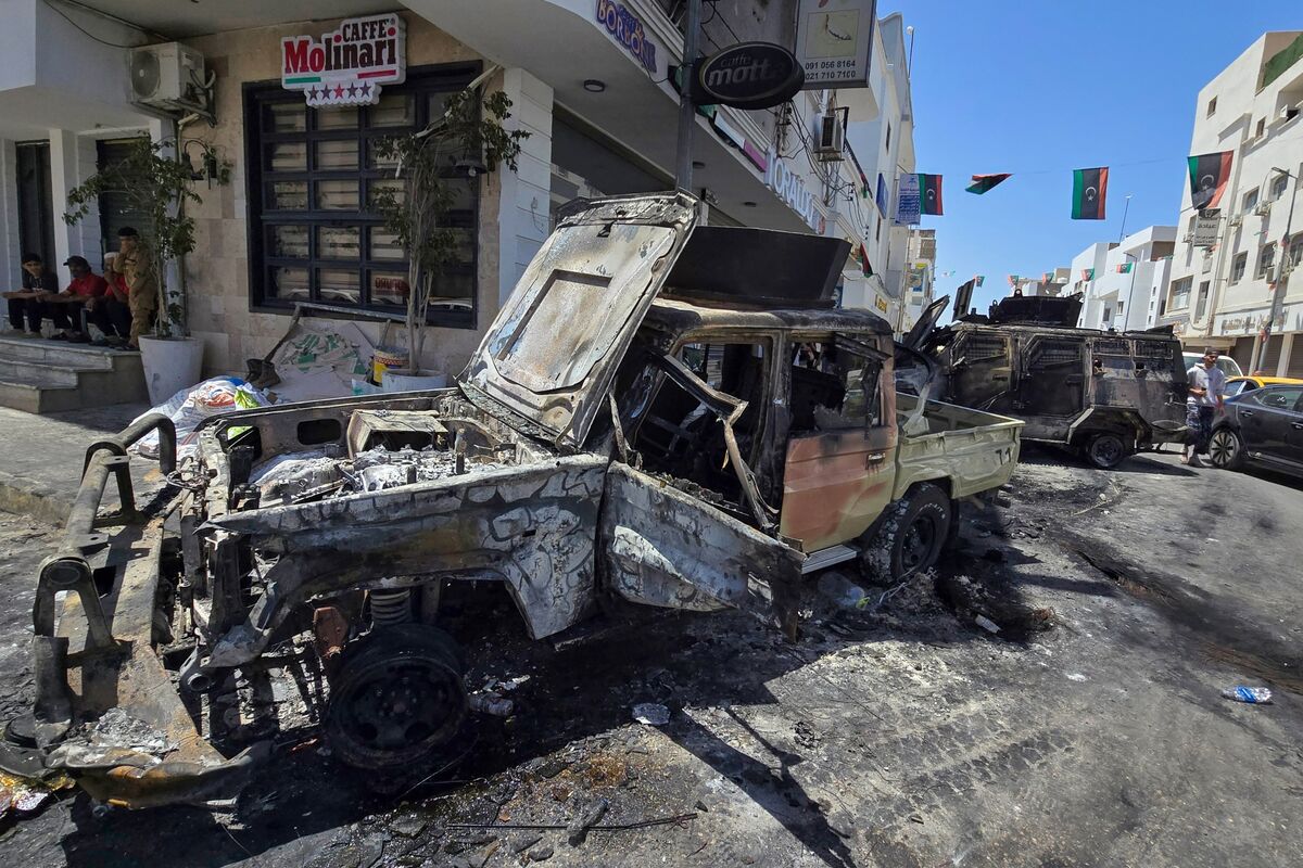 🟪"Libia in Fiamme: Combattimenti Intensi a Tripoli e Timori di un Conflitto Diffuso"