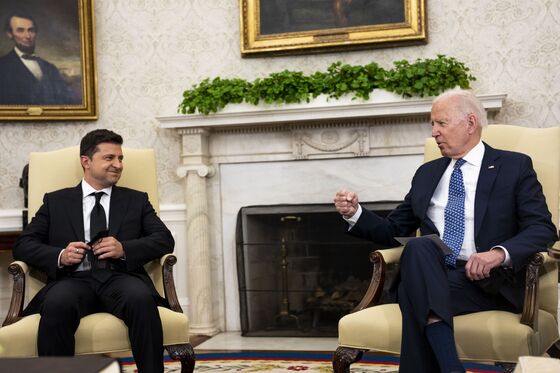 Biden Assures Ukraine’s Zelenskiy on Blunting Russia Aggression