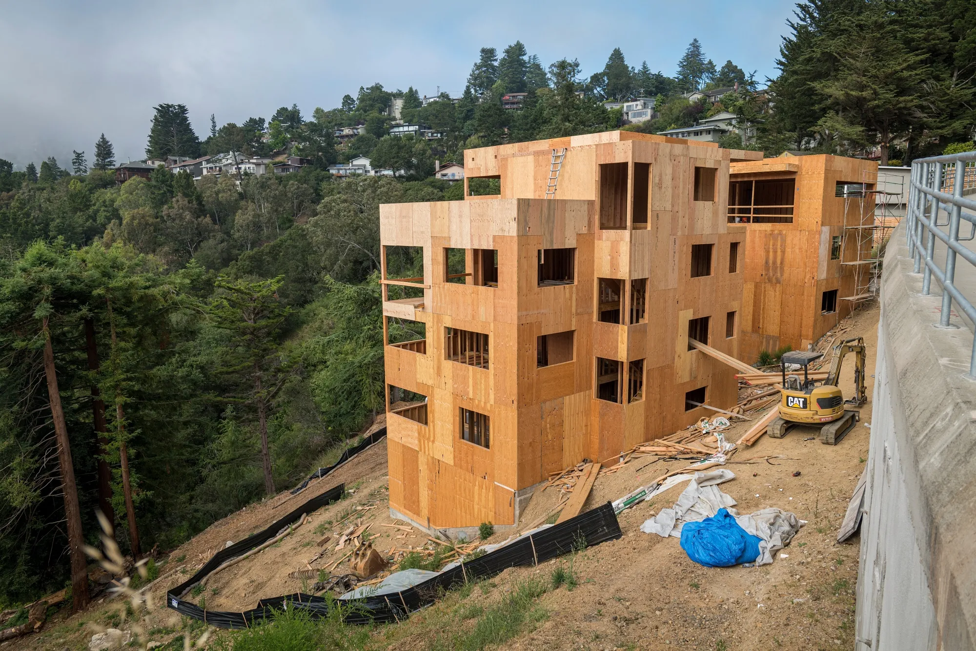 U.S. New-Home Sales Surge With Buyers Returning To Market