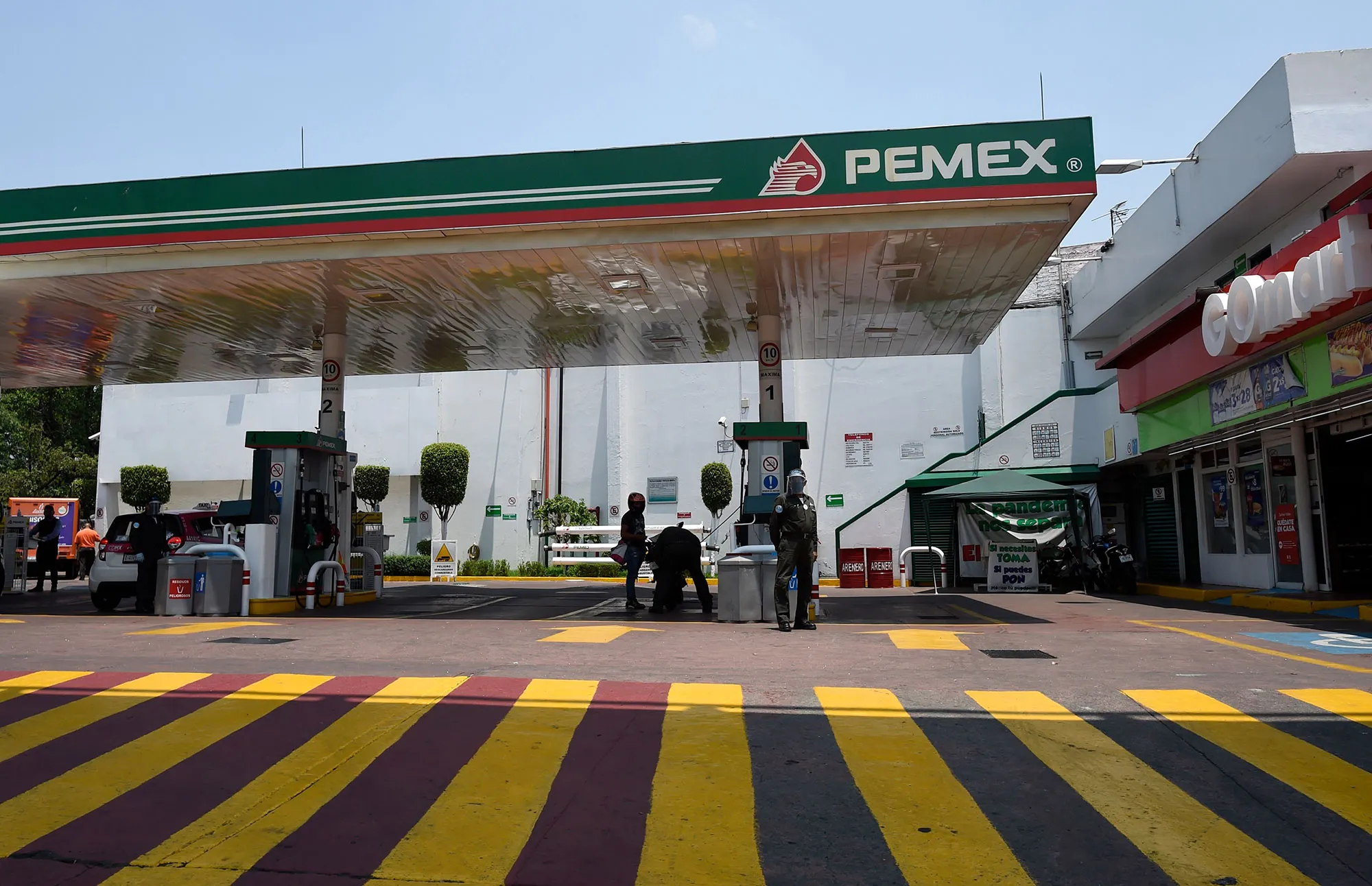 Pemex Is Facing New Scrutiny After a Summer of Disasters - Bloomberg, image size:2000x1292