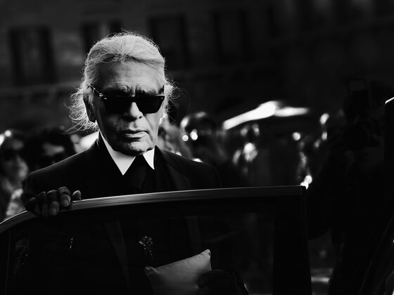 Karl Lagerfeld’s Rolls-Royces Reap $1.33 Million After Auction Glitch
