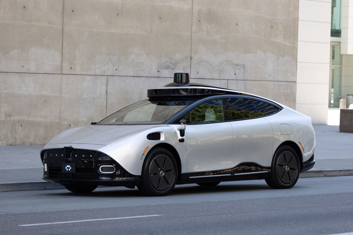 Lyft Plans Fleet of Hundreds of Tensor Robocars From 2027