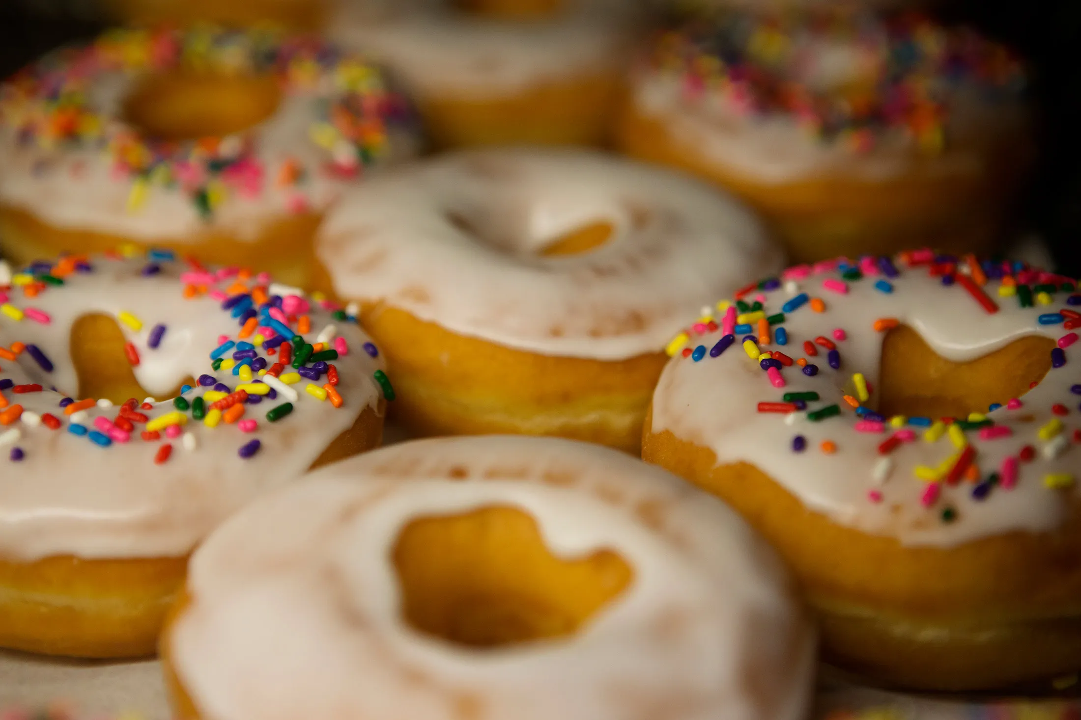 Dunkin' Donuts Fights to Reclaim Breakfast in McDonald&rsquo;s Battle 