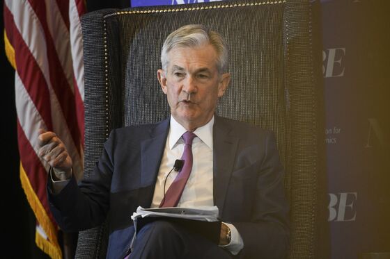 Fed Ready to Pause After Third Rate Cut: Decision Day Guide