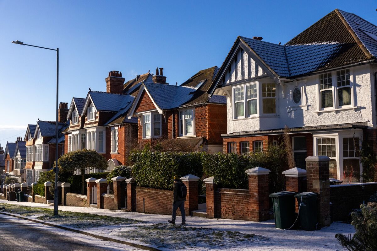 Even London’s Ever-Optimistic Brokers See Gloom for Luxury Homes