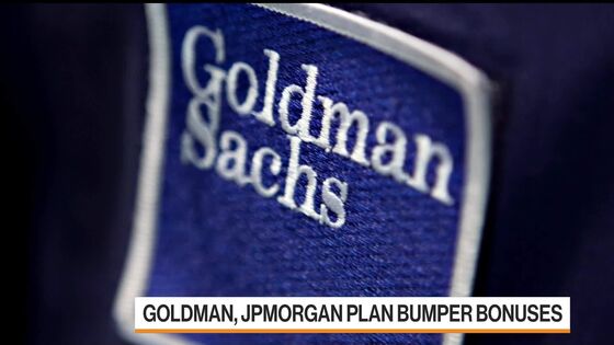 Goldman Sachs and JPMorgan Plan Bumper Bonuses to Get Edge