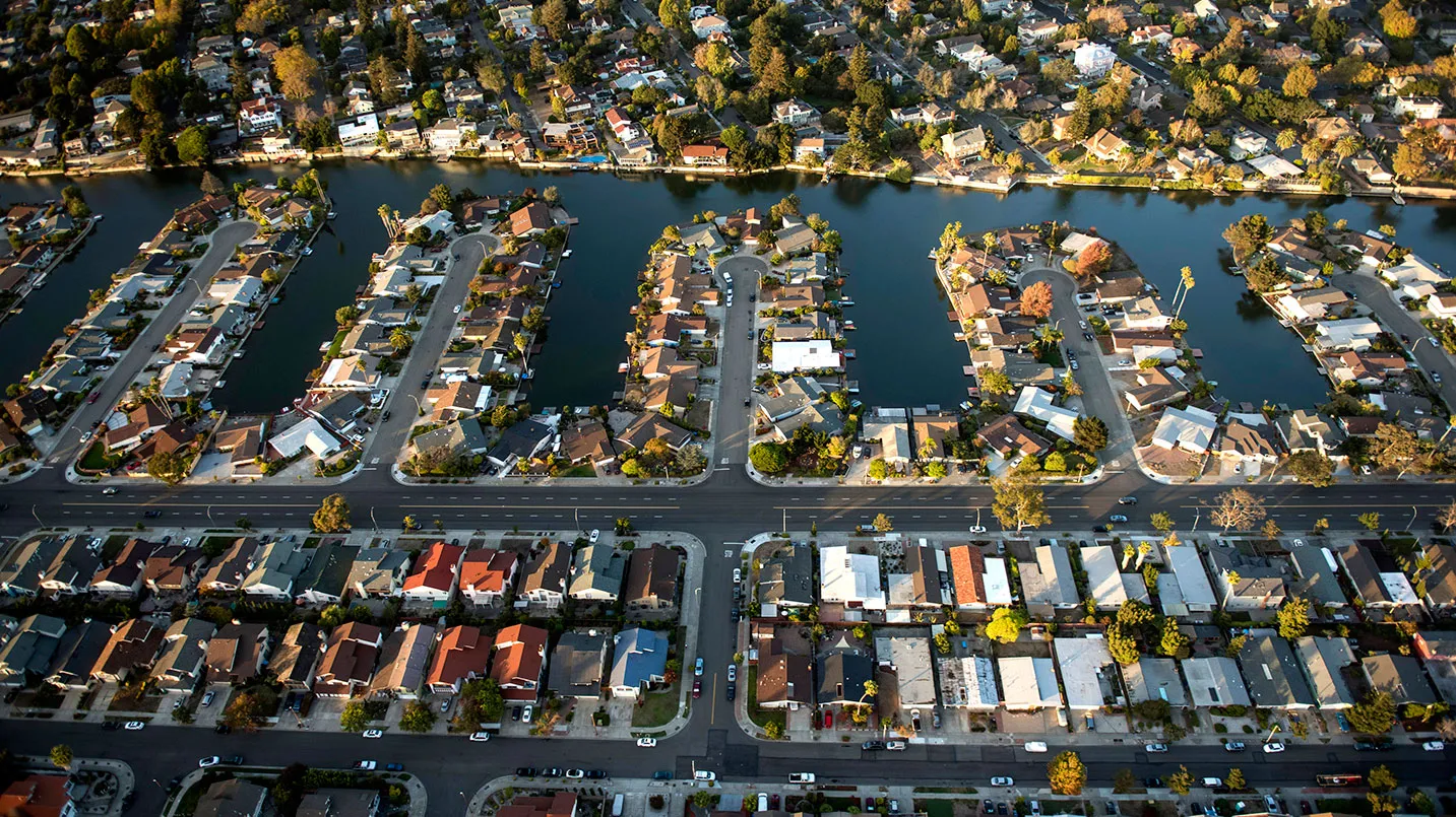 Houses in Alameda, California stand in this aerial photograph in Alameda, California, U.S., on Monday, Oct. 5, 2015.
