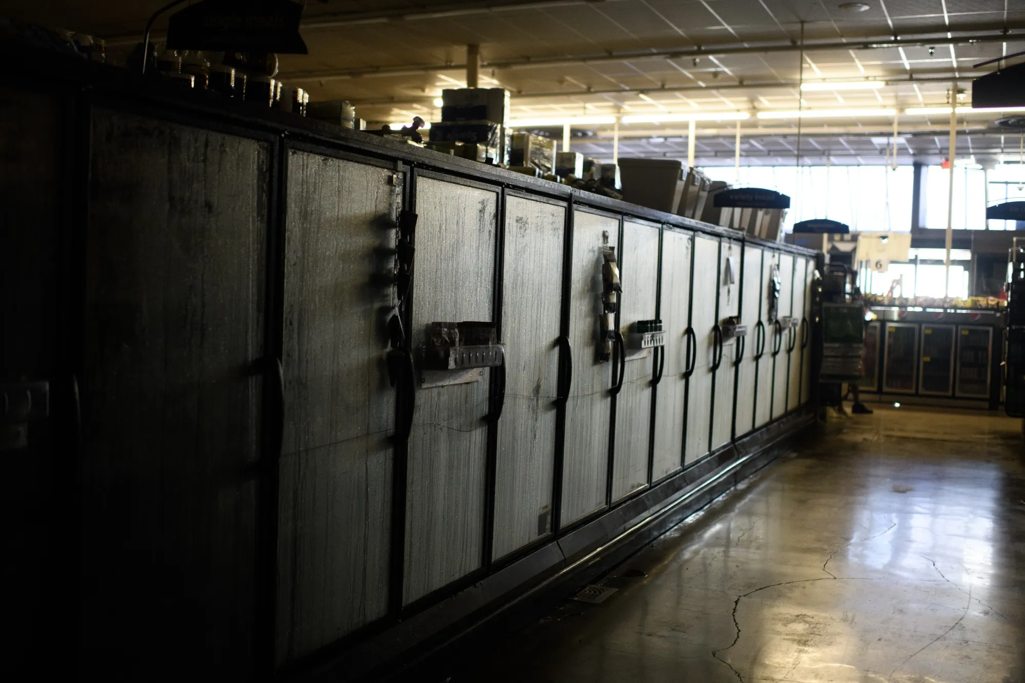 A grocery store without power in Houston, Texas, on&nbsp;July 9.