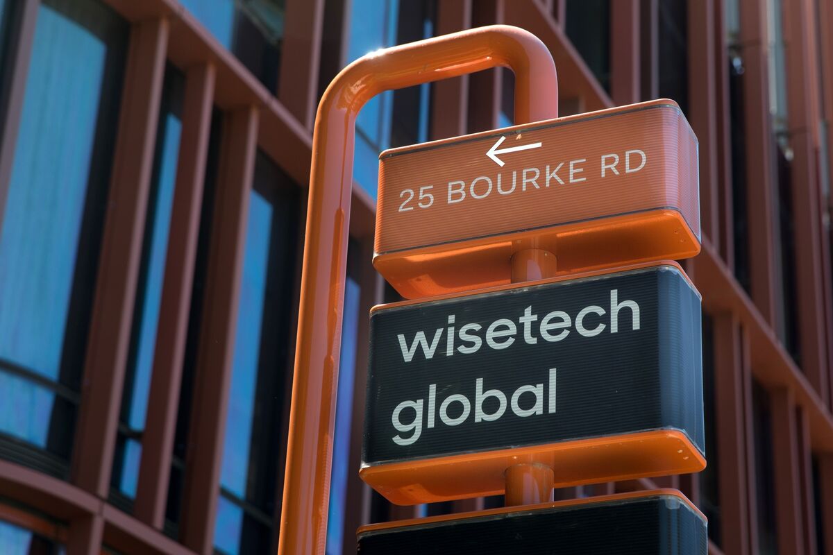 AI Revamp at WiseTech Leads to Output Surge, End of Manual Code