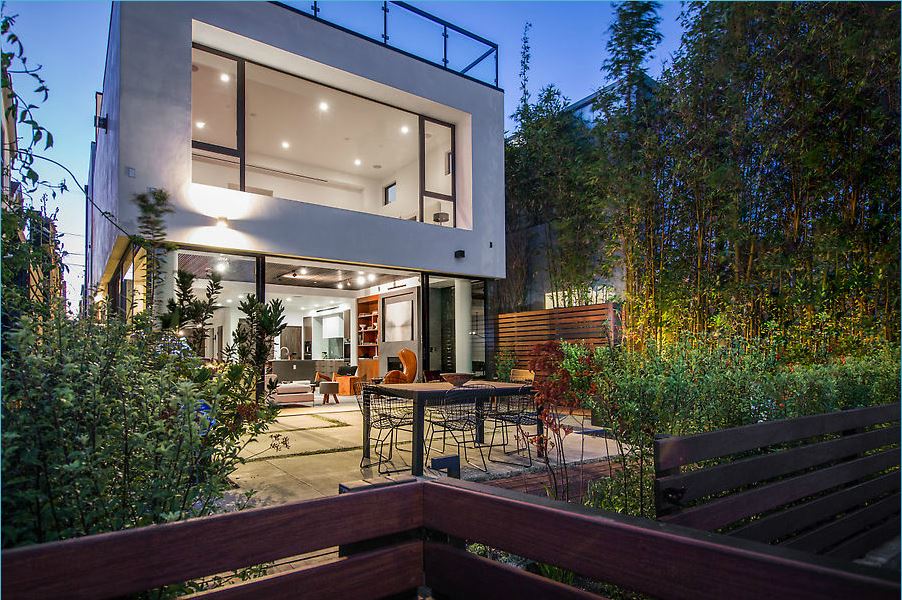 For Sale 10 Stunning Modern Mansions in L.A. Bloomberg