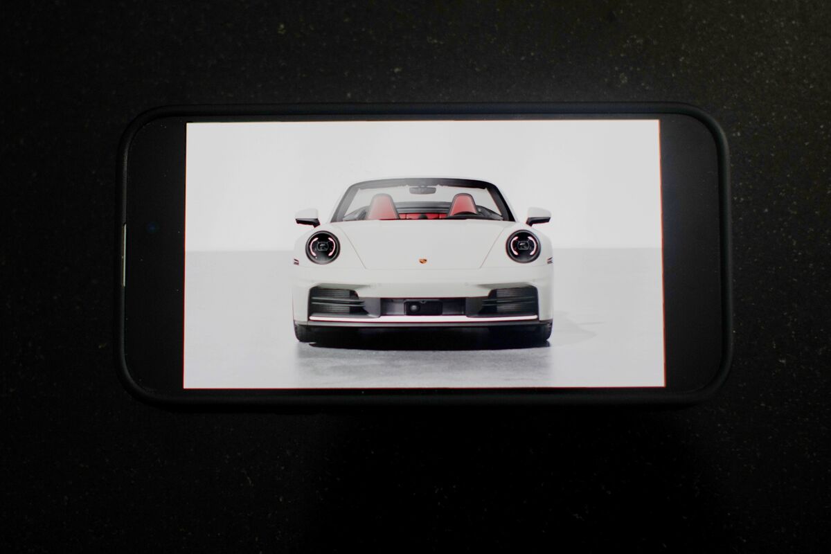 Autos sin arancel se agotan y precios subirán por medidas de Trump -  Bloomberg