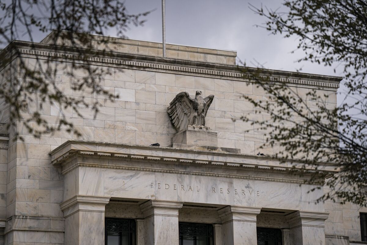 Key Takeaways From Fed Decision to Hold Rate at Two-Decade High