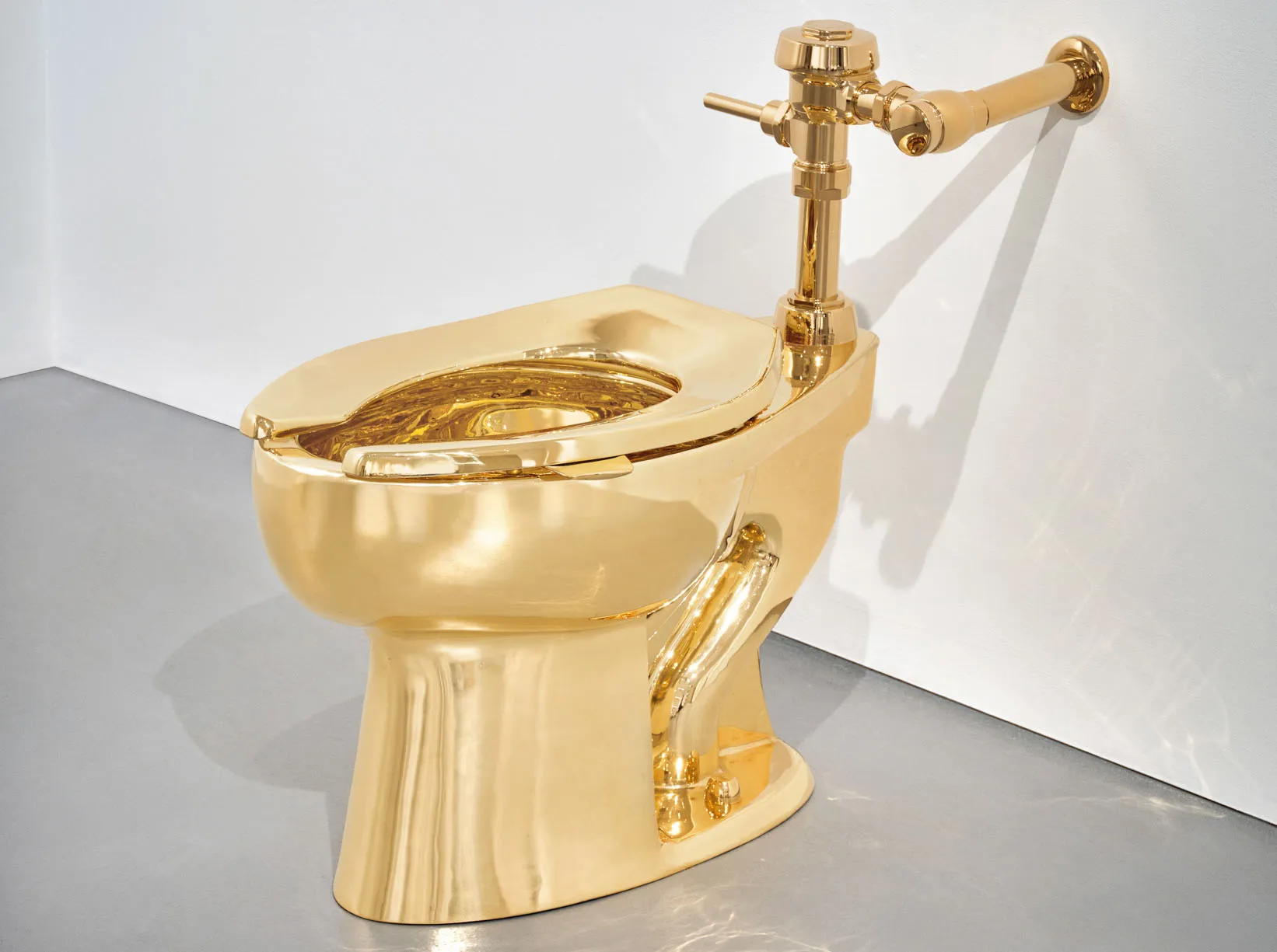 The chamberpot of gold.