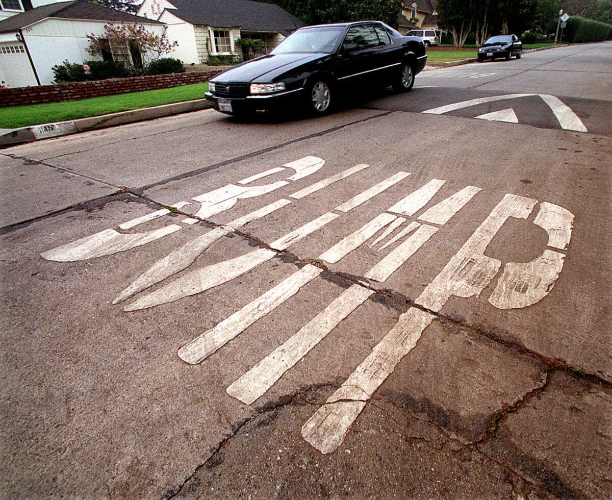 Bonds accused of speed bump