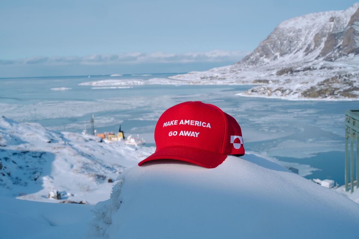Trump’s Greenland Threats Require Firm Response, Bob Rae Says - Bloomberg