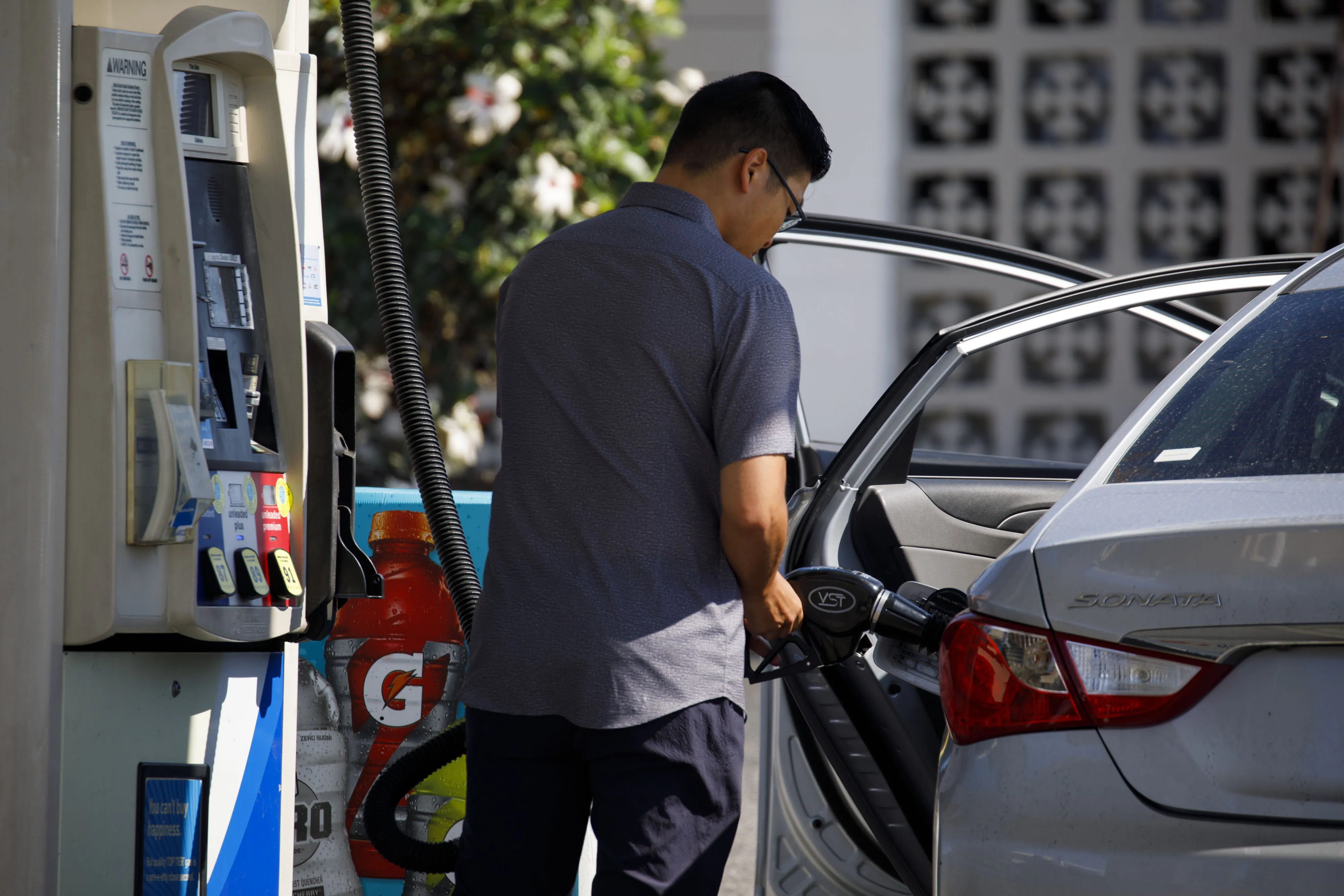Marathon Petroleum Corp. Gas Stations Ahead Of Earnings Figures 